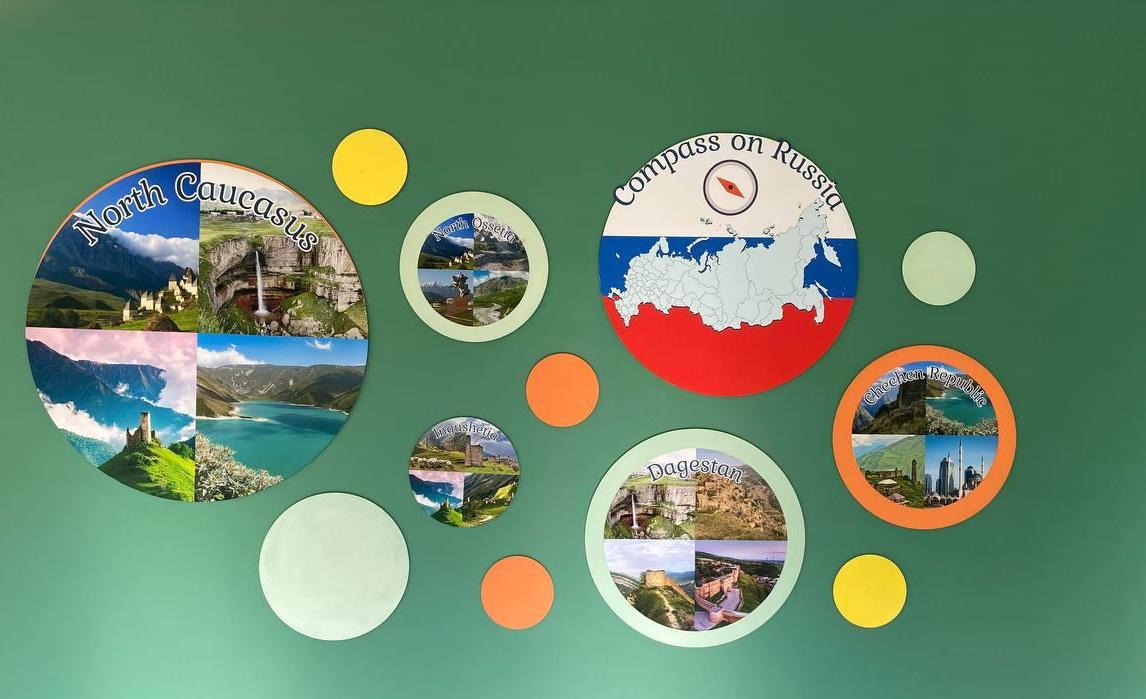 03.04.2025 года на площадке ГБОУ школа 595 прошел районный конкурс туристических проектов «Компас России. Дагестан»